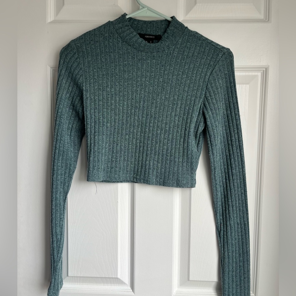 Ribbed Long Sleeve Crop Top